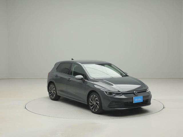 ゴルフ ＴＤＩアクティブアドバンス　プラチナムエディション　認定中古車　アダクティブクルーズコントロール（全車速追従機能付き）　レーンキープアシスト　パークディスタンスコントロール　リヤトラフィックアラート　レーンチェンジアシスト　デジタルメータークラスター（7枚目）