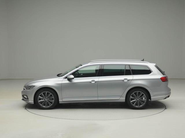 パサートヴァリアント TDIエレガンスアドバンス 認定中古車 アダクティブクルーズコントロール(全車速追従機能付き) レーンキープアシスト パークディスタンスコントロール リヤトラフィックアラート デジタルメータークラスター(2枚目)