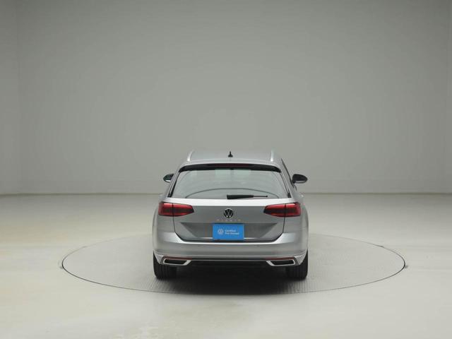 パサートヴァリアント TDIエレガンスアドバンス 認定中古車 アダクティブクルーズコントロール(全車速追従機能付き) レーンキープアシスト パークディスタンスコントロール リヤトラフィックアラート デジタルメータークラスター(4枚目)