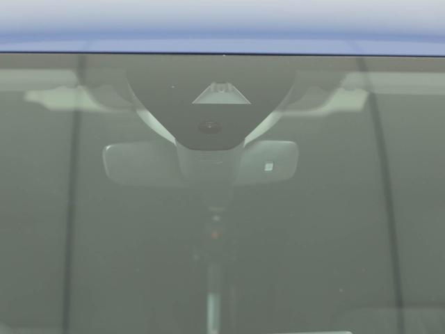 ゴルフ ｅＴＳＩアクティブベーシック　認定中古車　アダクティブクルーズコントロール（全車速追従機能付き）　レーンキープアシスト　パークディスタンスコントロール　リヤトラフィックアラート　レーンチェンジアシスト　デジタルメータークラスター（10枚目）