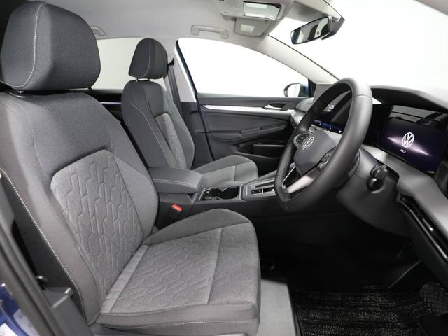 ゴルフ ｅＴＳＩアクティブベーシック　認定中古車　アダクティブクルーズコントロール（全車速追従機能付き）　レーンキープアシスト　パークディスタンスコントロール　リヤトラフィックアラート　レーンチェンジアシスト　デジタルメータークラスター（11枚目）