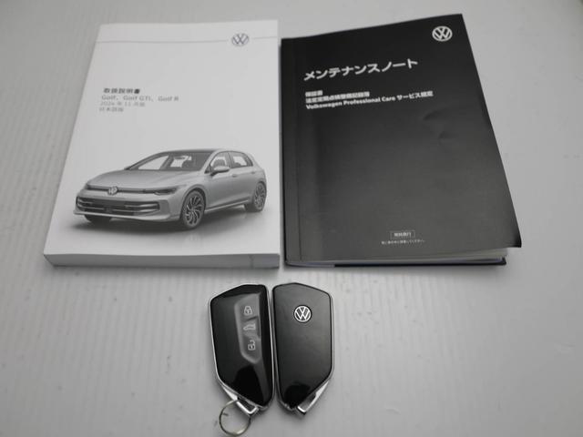 ゴルフ ｅＴＳＩアクティブベーシック　認定中古車　アダクティブクルーズコントロール（全車速追従機能付き）　レーンキープアシスト　パークディスタンスコントロール　リヤトラフィックアラート　レーンチェンジアシスト　デジタルメータークラスター（17枚目）