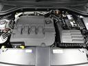 ＴＤＩ　Ｒライン　認定中古車　アダクティブクルーズコントロール（全車速追従機能付き）　レーンキープアシスト　レーンチェンジアシスト　パークディスタンスコントロール　リヤトラフィックアラート　デジタルメータークラスター（9枚目）