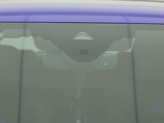 Ｔ－ロック Ｒ　認定中古車　アダクティブクルーズコントロール（全車速追従機能付き）　レーンキープアシスト　パークディスタンスコントロール　リヤトラフィックアラート　レーンチェンジアシスト　デジタルメータークラスター（10枚目）