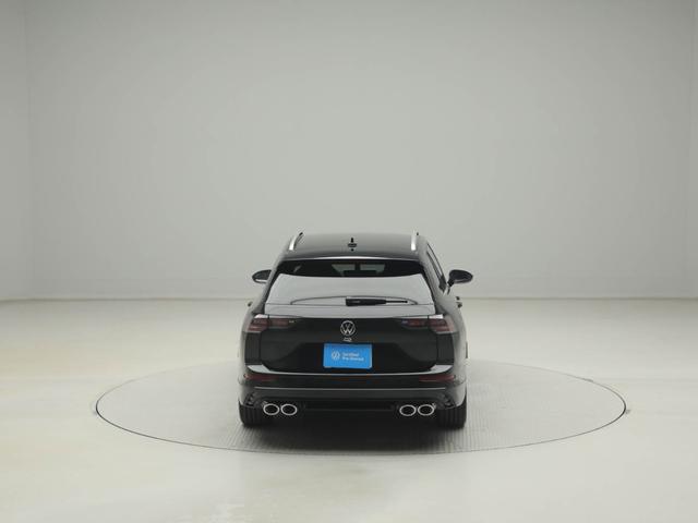 ゴルフＲヴァリアント アドバンス　認定中古車　アダクティブクルーズコントロール（全車速追従機能付き）　レーンキープアシスト　パークディスタンスコントロール　レーンチェンジアシスト　リヤトラフィックアラート　デジタルメータークラスター（4枚目）