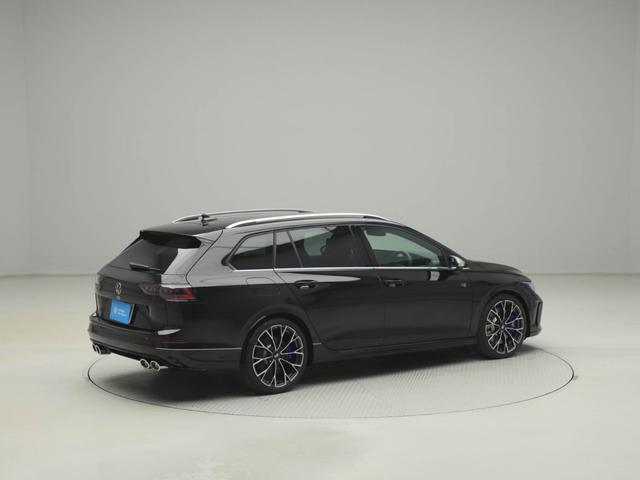 ゴルフＲヴァリアント アドバンス　認定中古車　アダクティブクルーズコントロール（全車速追従機能付き）　レーンキープアシスト　パークディスタンスコントロール　レーンチェンジアシスト　リヤトラフィックアラート　デジタルメータークラスター（5枚目）