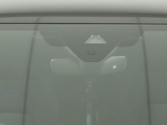 ゴルフＲヴァリアント アドバンス　認定中古車　アダクティブクルーズコントロール（全車速追従機能付き）　レーンキープアシスト　パークディスタンスコントロール　レーンチェンジアシスト　リヤトラフィックアラート　デジタルメータークラスター（10枚目）