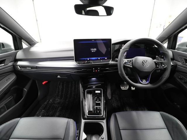 ゴルフＲヴァリアント アドバンス　認定中古車　アダクティブクルーズコントロール（全車速追従機能付き）　レーンキープアシスト　パークディスタンスコントロール　レーンチェンジアシスト　リヤトラフィックアラート　デジタルメータークラスター（13枚目）