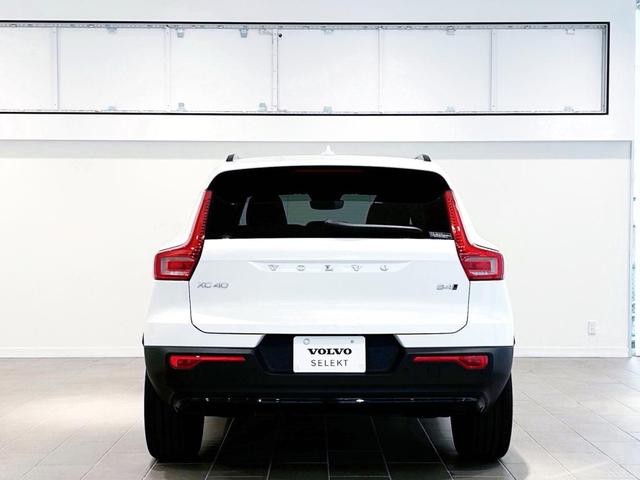 XC40 ウルトラ B4 AWD ダークエディション(2枚目)