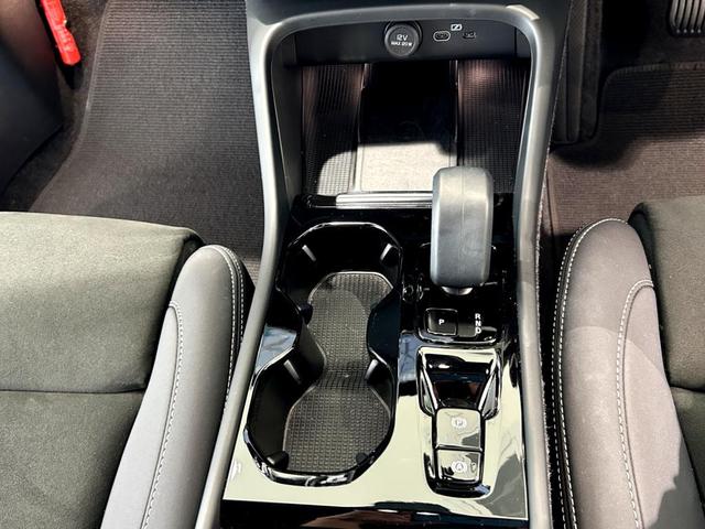 XC40 ウルトラ B4 AWD ダークエディション(24枚目)