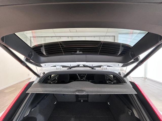 XC40 ウルトラ B4 AWD ダークエディション(14枚目)