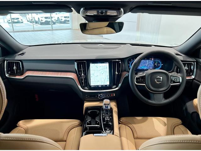 V60 ウルトラ T6 AWD プラグインハイブリッド(2枚目)