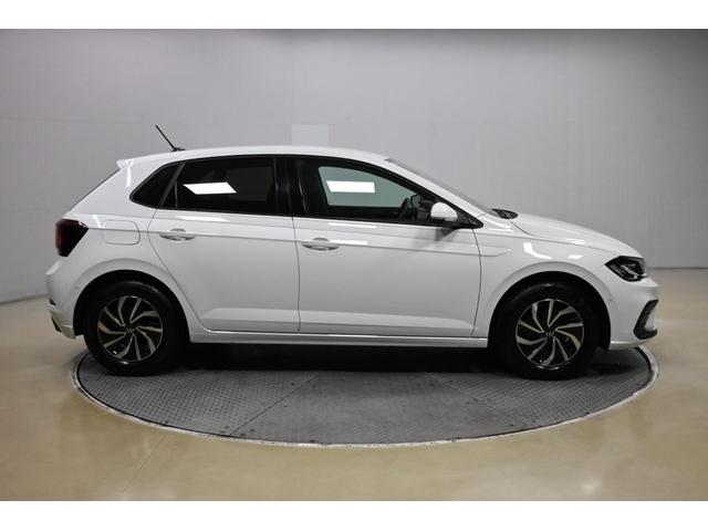 ポロ ＴＳＩアクティブ（4枚目）