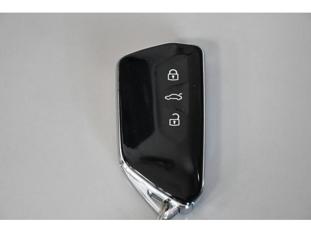 ゴルフ TDIスタイル フォルクスワーゲン認定中古車保証 純正ナビゲーション ブラインドスポットモニター バックカメラ LEDヘッドライト ETC2.0(30枚目)