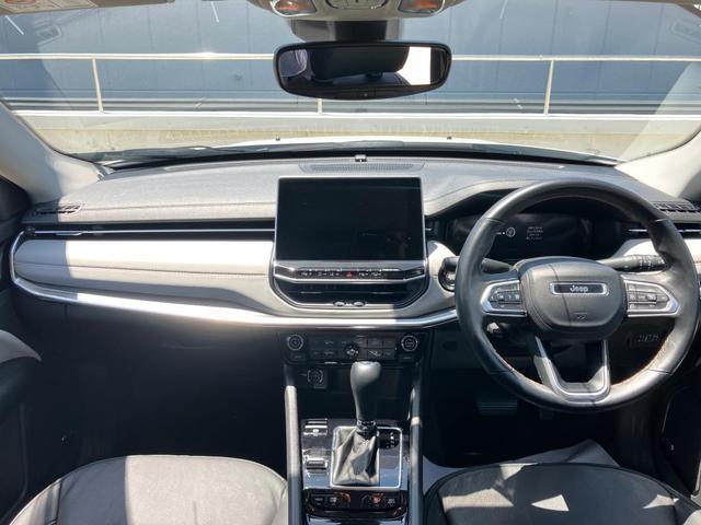 ジープ・コンパス リミテッド　新車保証継承　整備付　ワンオーナー　ナビ　ＥＴＣ　バックカメラ　レザーシート　シートヒーター　サイドバイザー　ルーフレール　スマートキー　アダプティブクルーズコントロール　プライバシーガラス（13枚目）