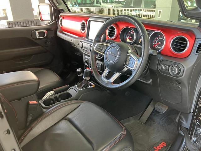 ジープ・ラングラーアンリミテッド ルビコン 認定中古車保証 整備付 ワンオーナー 純正ナビ レザーシート シートヒーター バックカメラ BF Good rich マットテレインタイヤ Bluetooth 3600ccV6エンジン ETC2.0(15枚目)