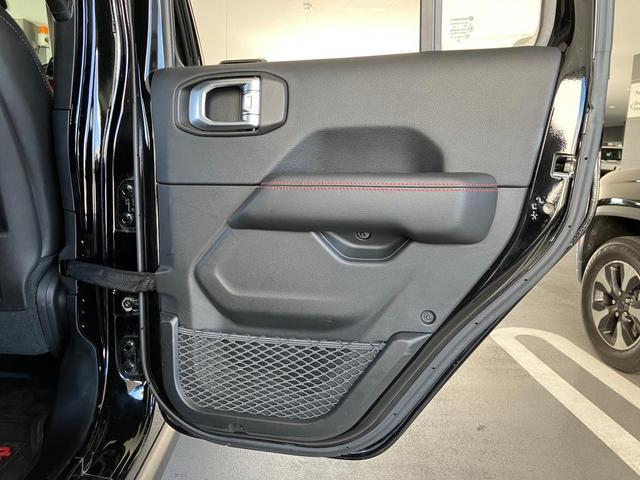 ジープ・ラングラーアンリミテッド ルビコン 認定中古車保証 整備付 ワンオーナー 純正ナビ レザーシート シートヒーター バックカメラ BF Good rich マットテレインタイヤ Bluetooth 3600ccV6エンジン ETC2.0(20枚目)