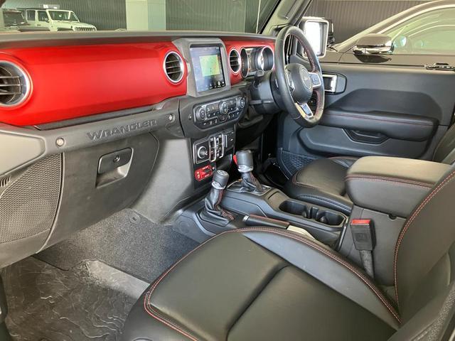 ジープ・ラングラーアンリミテッド ルビコン 認定中古車保証 整備付 ワンオーナー 純正ナビ レザーシート シートヒーター バックカメラ BF Good rich マットテレインタイヤ Bluetooth 3600ccV6エンジン ETC2.0(21枚目)