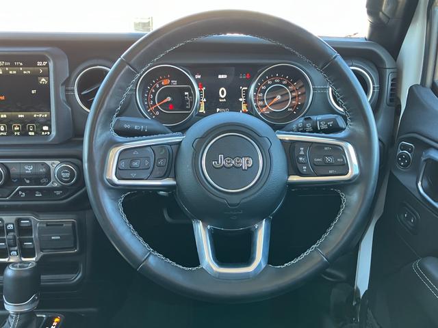 ジープ・ラングラーアンリミテッド サハラ 認定中古車保証付 整備付 ワンオーナー 2.0ターボ ナビ ETC フロント&サイド&バックカメラ レザーシート シートヒーター ハンドルヒーター コーナーセンサー 追従オートクルーズ スマートキー(30枚目)