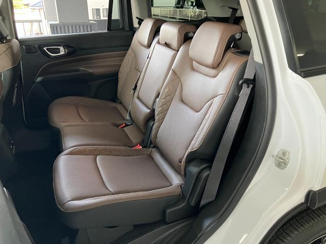 ジープ・コマンダー リミテッドサンルーフ付き 新車保証継承 整備付 弊社試乗車 2.0Lディーセルターボ ブラウンレザーシート シートヒーター ハンズフリーパワーリフトゲート 全方位カメラ 純正ナビ フルセグ ブラックルーフ 障害物センサー(25枚目)