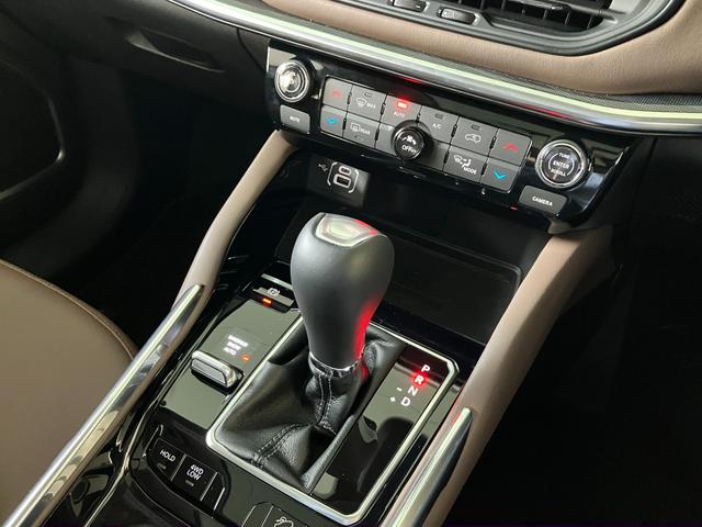 ジープ・コマンダー リミテッドサンルーフ付き 新車保証継承 整備付 弊社試乗車 2.0Lディーセルターボ ブラウンレザーシート シートヒーター ハンズフリーパワーリフトゲート 全方位カメラ 純正ナビ フルセグ ブラックルーフ 障害物センサー(31枚目)