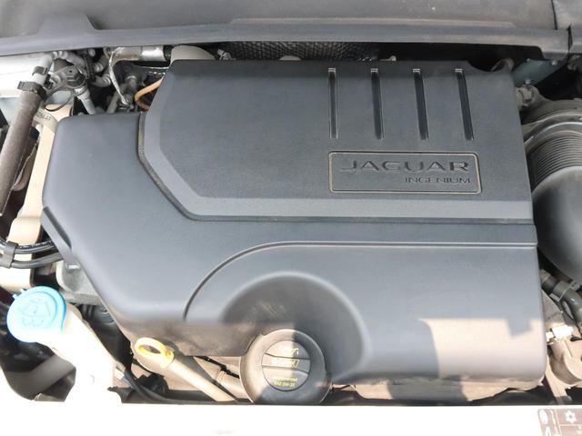 Ｅペイス Ｒ‐ダイナミック　Ｓ　２００ＰＳ　認定中古車　禁煙車　固定式パノラミックルーフ　黒革シート　液晶メーター　シートヒーター　デジタルＴＶ　３６０°カメラ　レーンキープアシスト　衝突軽減ブレーキ　純正２０インチアルミ（26枚目）