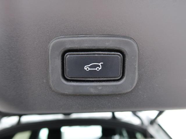 レンジローバーイヴォーク Ｓ　認定中古車　ワンオーナー　アダプティブクルーズ　ＣｌｅａｒＳｉｇｈｔインテリアリアビューミラー　衝突軽減システム　レーンキープアシスト　３６０°カメラ　シートヒーター　パワーテールゲート　スマートキー（12枚目）