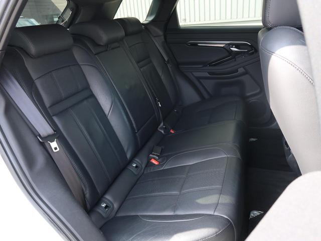 レンジローバーイヴォーク Ｓ　認定中古車　ワンオーナー　アダプティブクルーズ　ＣｌｅａｒＳｉｇｈｔインテリアリアビューミラー　衝突軽減システム　レーンキープアシスト　３６０°カメラ　シートヒーター　パワーテールゲート　スマートキー（18枚目）