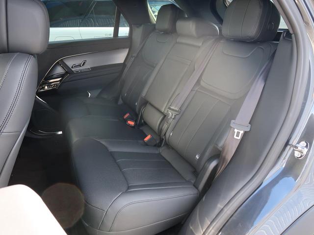 レンジローバースポーツ ダイナミックＳＥ　Ｄ３００　認定中古車　１オ―ナー　ブラックパック　禁煙車　電動サイドステップ　アダプティブクルーズ　ＭＥＲＩＤＩＡＮ　シートヒーター＆クーラー　２２インチアルミ　デジタルＬＥＤ　ブラックルーフ　ハンドルヒーター（66枚目）