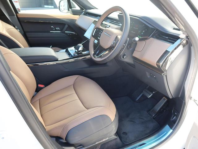 レンジローバースポーツ オートバイオグラフィー　Ｐ５５０ｅ　認定中古車　ＰＨＥＶ　１オ―ナー　禁煙車　サンルーフ　電動サイドステップ　アダプティブクルーズ　ＭＥＲＩＤＩＡＮ３Ｄサラウンド　シートヒーター＆クーラー＆マッサージ　ヘッドアップディスプレイ（58枚目）