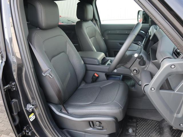 ディフェンダー １１０Ｘ－ダイナミックＨＳＥ　Ｄ３５０　認定中古車　ディーゼル　禁煙車　１オーナー　サンルーフ　エアサス　前席シートヒーター＆シートクーラー　デジタルミラー　フィックスドサイドステップ　ＭＥＲＩＤＩＡＮ　純正２２インチアルミ（18枚目）