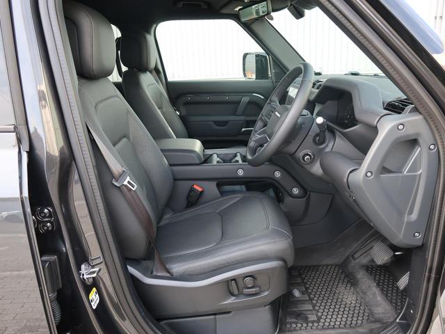 ディフェンダー １１０Ｘ－ダイナミックＨＳＥ　Ｄ３５０　認定中古車　ディーゼル　禁煙車　１オーナー　サンルーフ　エアサス　前席シートヒーター＆シートクーラー　デジタルミラー　フィックスドサイドステップ　ＭＥＲＩＤＩＡＮ　純正２２インチアルミ（62枚目）