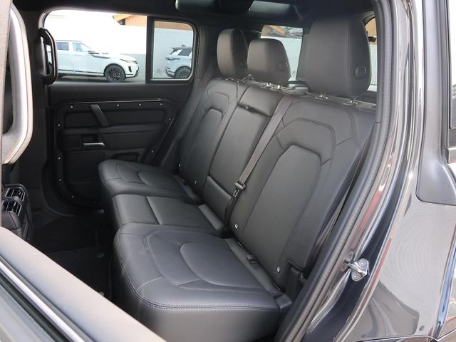 ディフェンダー １１０Ｘ－ダイナミックＨＳＥ　Ｄ３５０　認定中古車　ディーゼル　禁煙車　１オーナー　サンルーフ　エアサス　前席シートヒーター＆シートクーラー　デジタルミラー　フィックスドサイドステップ　ＭＥＲＩＤＩＡＮ　純正２２インチアルミ（71枚目）