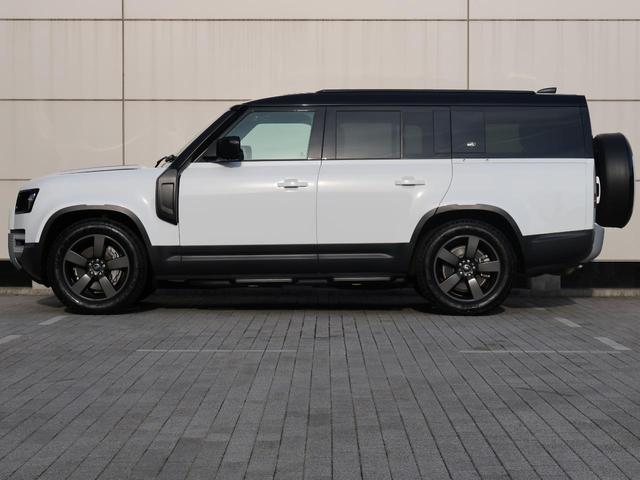 ディフェンダー １３０ＳＥ　Ｄ３００　認定中古車　１オーナー　ディーゼル　禁煙車　サンルーフ　フィックスドサイドステップ　アダプティブクルーズ　エアサスペンション　３Ｄサラウンドカメラ　衝突軽減システム　純正２０インチアルミ　スマートキー（20枚目）