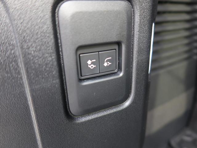 ディフェンダー １３０ＳＥ　Ｄ３００　認定中古車　１オーナー　ディーゼル　禁煙車　サンルーフ　フィックスドサイドステップ　アダプティブクルーズ　エアサスペンション　３Ｄサラウンドカメラ　衝突軽減システム　純正２０インチアルミ　スマートキー（56枚目）