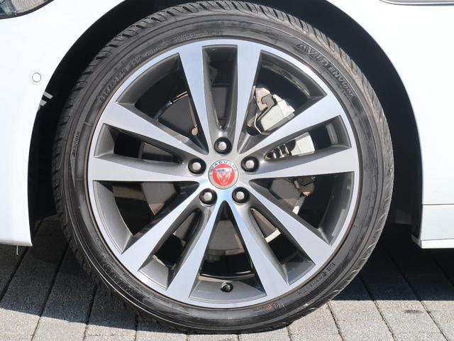 ＸＥ ＸＥ　Ｒ－ダイナミックＳ　Ｄ２００　認定中古車　ディーゼル　禁煙車　アダプティブクルーズ　３Ｄサラウンドカメラ　ステアリングヒーター　パドルシフト　ブラインドスポットモニター　衝突軽減システム　ＬＥＤヘッドライト　スマートキー（16枚目）