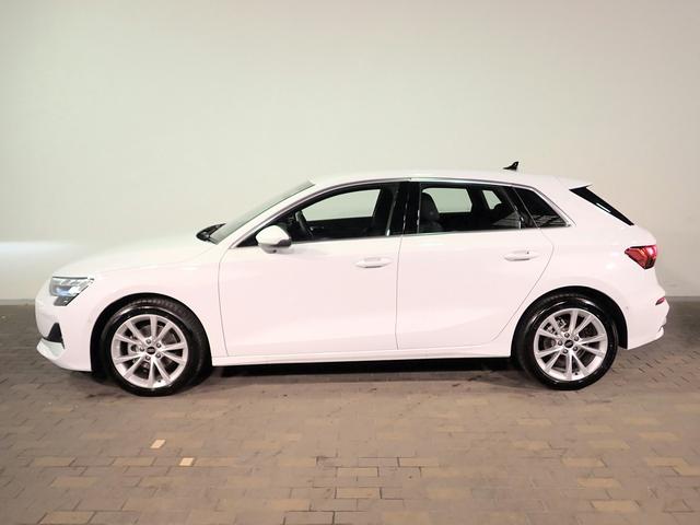 A3 スポーツバック30TFSIアドバンスド 禁煙 純正ナビ USB Bluetooth Bカメラ ETC2.0 Sヒーター バーチャルコックピット AUDIプレセンス アダクティブアシスト コンビニエンス&アシスタンスPKG 純正17AW(3枚目)