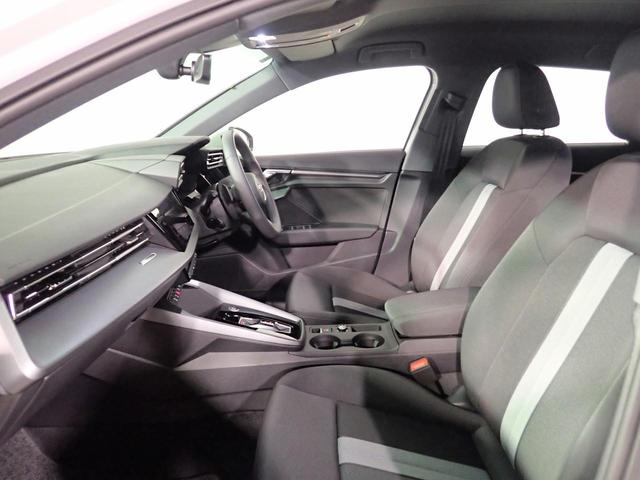 A3 スポーツバック30TFSIアドバンスド 禁煙 純正ナビ USB Bluetooth Bカメラ ETC2.0 Sヒーター バーチャルコックピット AUDIプレセンス アダクティブアシスト コンビニエンス&アシスタンスPKG 純正17AW(20枚目)