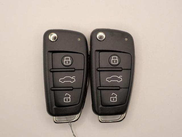 Q3 35TFSI Sライン 禁煙 純正メモリーナビ USB Bluetooth サラウンドビューM ETC2.0 LEDヘッド アウディプレセンス パーシャルレザー Sヒーター Pテールゲート コンビニエンス&アシスタンスPKG(25枚目)