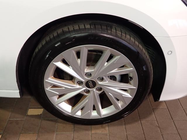 A3 スポーツバックアドバンスド 1stエディション 限定車 1stエディション専用ブラウンレザーシート 禁煙 弊社デモカー 純正ナビ Bカメラ マトリックスLEDヘッドライトダイナミックターンインディケーター コンビニエンス&アシスタンスPKGライト(7枚目)
