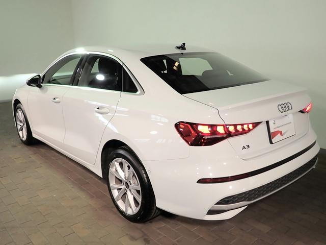 Ａ３セダン ３０ＴＦＳＩアドバンスド　元当社デモカー　禁煙　純正ナビ　Ｂカメラ　ＥＴＣ２．０　Ｐシート　Ｓヒーター　ナビゲーションパッケージ　ＡｐｐｌｅＣａｒＰｌａｙ　ＡｎｄｒｏｉｄＡｕｔｏ　コンビニエンス＆アシスタンスパッケージライト（4枚目）