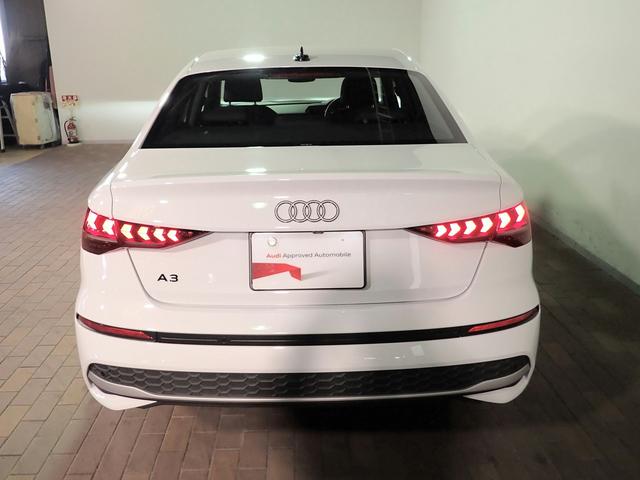 Ａ３セダン ３０ＴＦＳＩアドバンスド　元当社デモカー　禁煙　純正ナビ　Ｂカメラ　ＥＴＣ２．０　Ｐシート　Ｓヒーター　ナビゲーションパッケージ　ＡｐｐｌｅＣａｒＰｌａｙ　ＡｎｄｒｏｉｄＡｕｔｏ　コンビニエンス＆アシスタンスパッケージライト（5枚目）