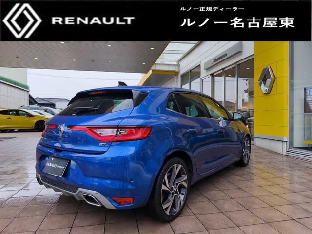 メガーヌ GT アップルカープレイ アンドロイドオートオーディオ バックカメラ スマートキー 衝突被害軽減ブレーキ クルコン パドルシフト 前後ソナー LEDライト 禁煙車(4枚目)