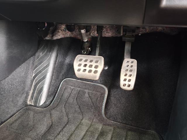 メガーヌ GT アップルカープレイ アンドロイドオートオーディオ バックカメラ スマートキー 衝突被害軽減ブレーキ クルコン パドルシフト 前後ソナー LEDライト 禁煙車(15枚目)