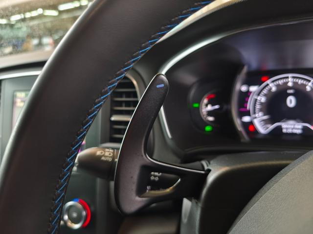 メガーヌ GT アップルカープレイ アンドロイドオートオーディオ バックカメラ スマートキー 衝突被害軽減ブレーキ クルコン パドルシフト 前後ソナー LEDライト 禁煙車(22枚目)