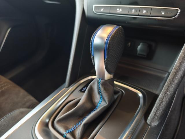 メガーヌ GT アップルカープレイ アンドロイドオートオーディオ バックカメラ スマートキー 衝突被害軽減ブレーキ クルコン パドルシフト 前後ソナー LEDライト 禁煙車(25枚目)