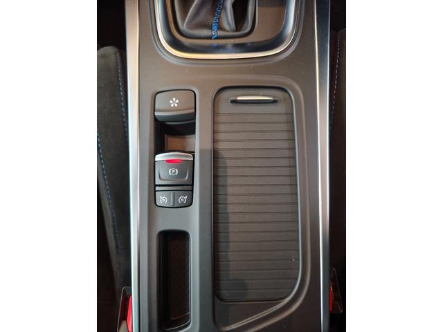 メガーヌ GT アップルカープレイ アンドロイドオートオーディオ バックカメラ スマートキー 衝突被害軽減ブレーキ クルコン パドルシフト 前後ソナー LEDライト 禁煙車(27枚目)