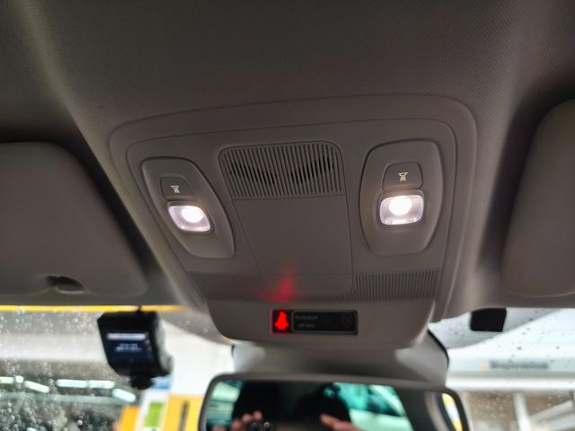 メガーヌ GT アップルカープレイ アンドロイドオートオーディオ バックカメラ スマートキー 衝突被害軽減ブレーキ クルコン パドルシフト 前後ソナー LEDライト 禁煙車(29枚目)