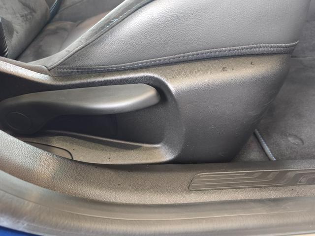 メガーヌ GT アップルカープレイ アンドロイドオートオーディオ バックカメラ スマートキー 衝突被害軽減ブレーキ クルコン パドルシフト 前後ソナー LEDライト 禁煙車(36枚目)