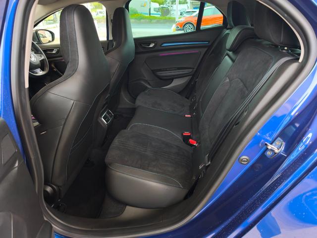 メガーヌ GT アップルカープレイ アンドロイドオートオーディオ バックカメラ スマートキー 衝突被害軽減ブレーキ クルコン パドルシフト 前後ソナー LEDライト 禁煙車(44枚目)